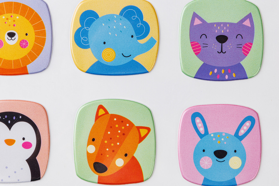 

Наклейки Зверята