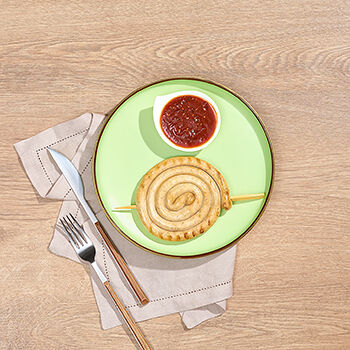 Колбаски с мясом цыплёнка и индейки с перечным соусом, 200г