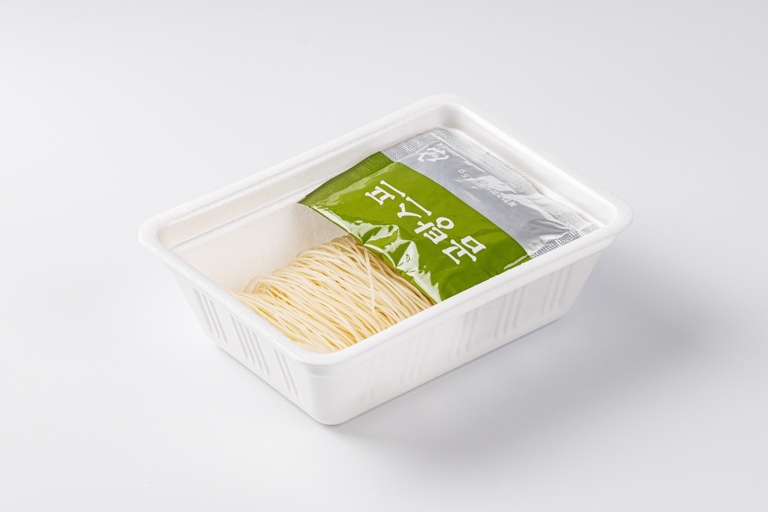 

Рисовая лапша Baekje с говядиной со вкусом супа Комтан (Корея) 90 г