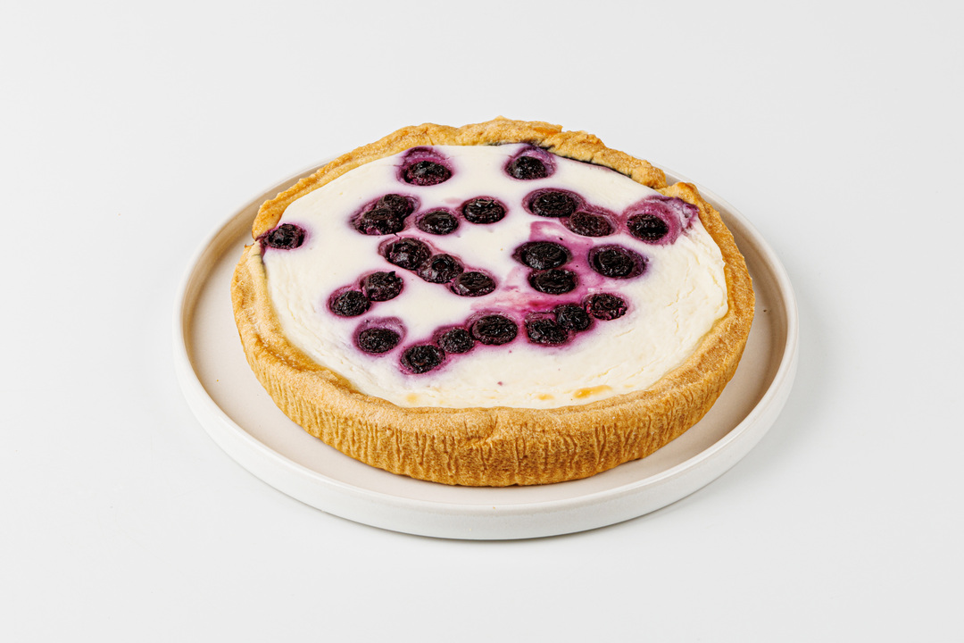 

Пирог Сметанник с черникой 300 г