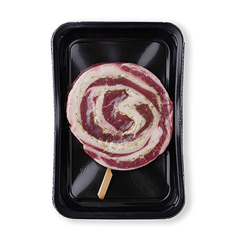 Рулет из телятины на шпажке от «Азбуки вкуса», Россия