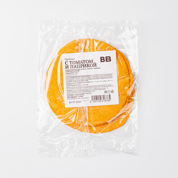 Тортилья с томатом и паприкой