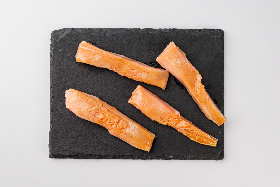 

Палочки из форели радужной холодного копчения, 100 г