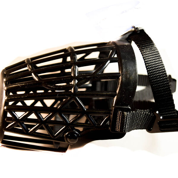 Trixie Намордник размер М (22см) пластик