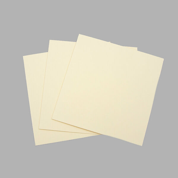 О23003 Открытка двойная кремовая матовая 16*16  3шт/упак