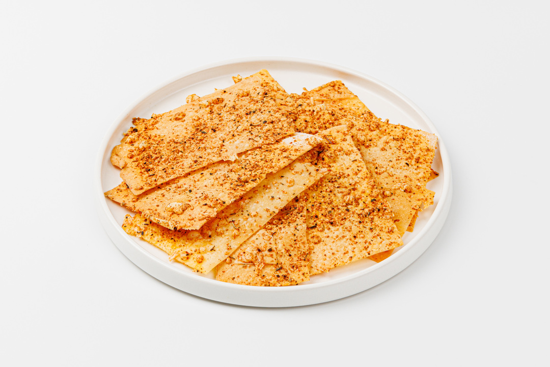 

Фокачча с пармезаном, томатом и базиликом