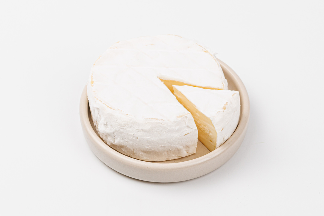 

Сыр мягкий с белой плесенью ВкусВилл Бри для запекания 125 г