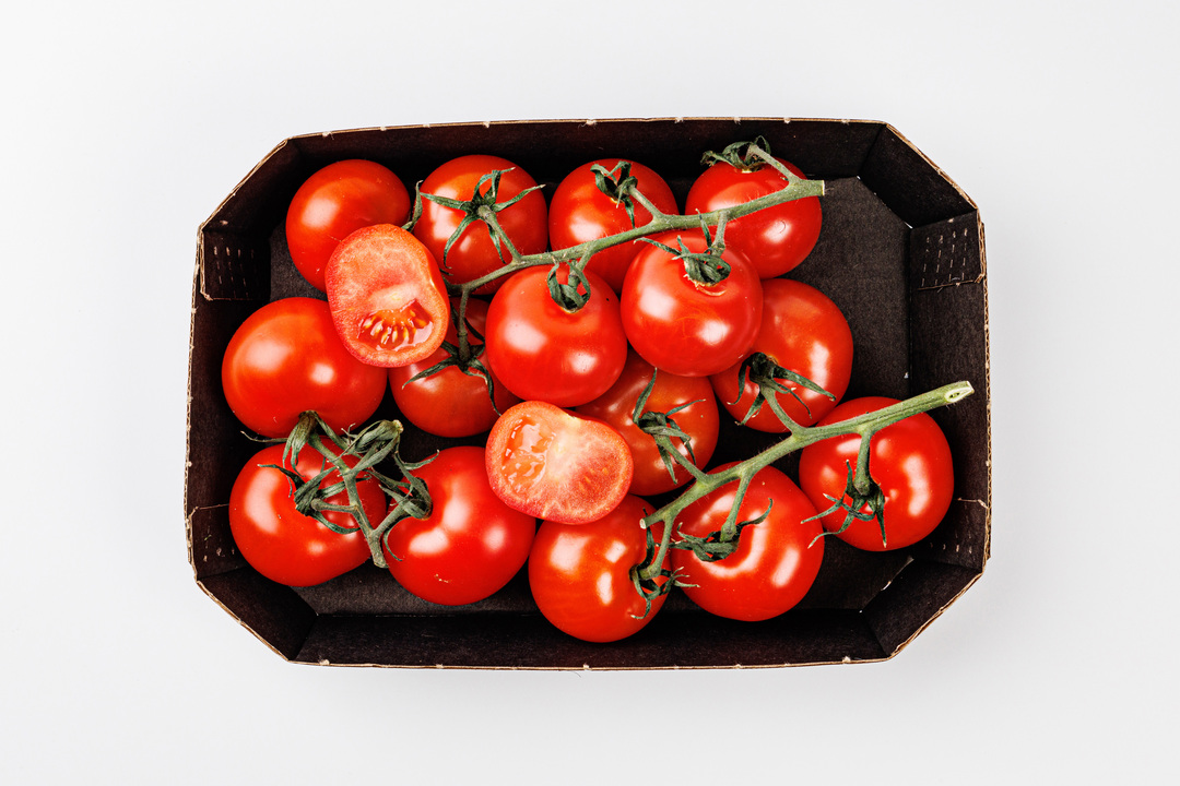 

Томаты мини на ветке 500 г