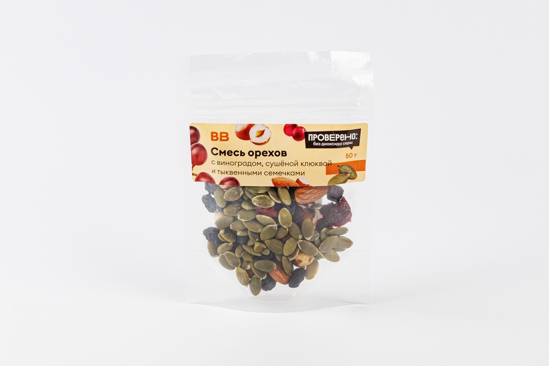 

Смесь орехов ВкусВилл с виноградом, сушеной клюквой и тыквенными семечками 50 г