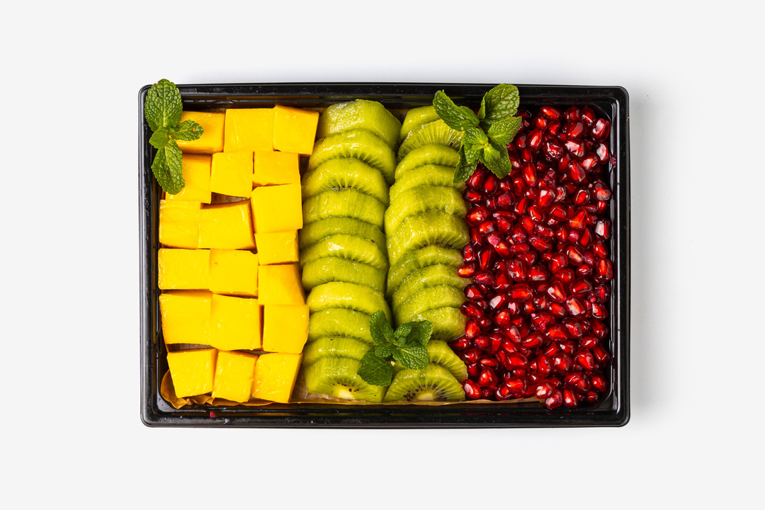 

Фруктовая тарелка Фруткорт Киви, манго, гранат 500 г