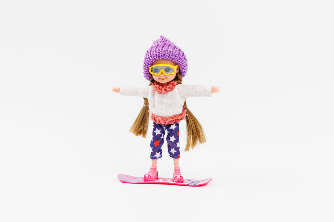 

Кукла Funky Toys "Тесса" на сноуборде, 15 см