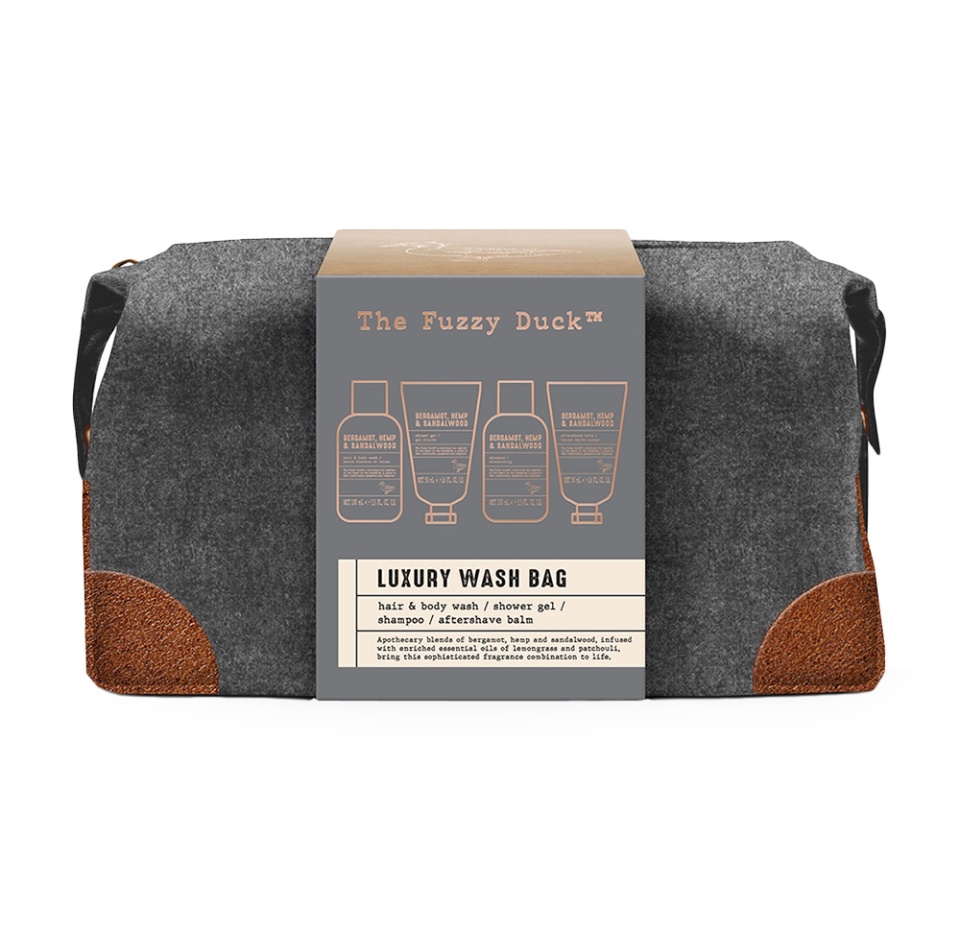 

Подарочный набор для душа мужской Baylis & Harding The Fuzzy Duck Men's Luxury Wash Bag бергамот, конопля и сандаловое дерево 300 мл