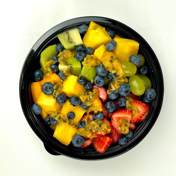 Экзотический салат с гранадиллой