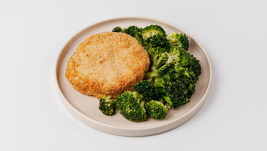 Котлета ВкусВилл из филе минтая и сыра с брокколи на пару, 200г