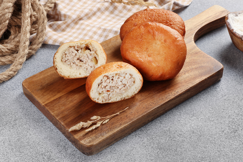 

Пирожок жареный Лента Fresh с мясом и рисом 1 шт 100 г