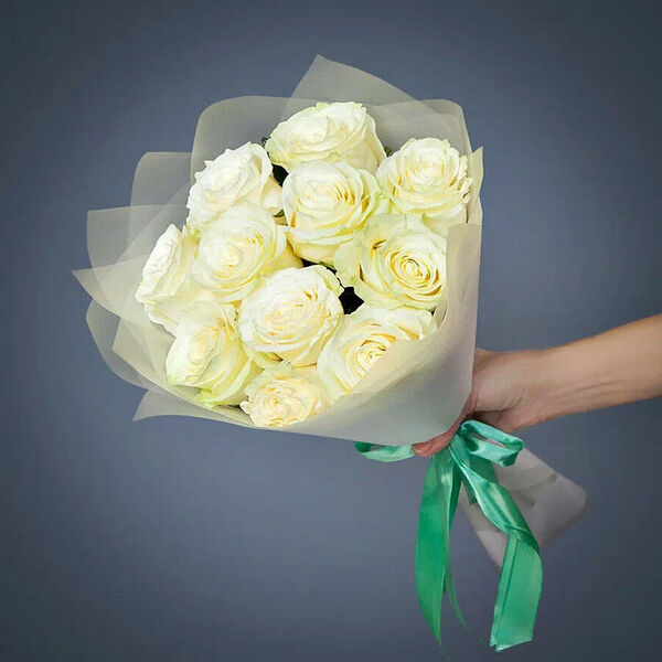 Монобукет 11 Роз Mondial в упаковке