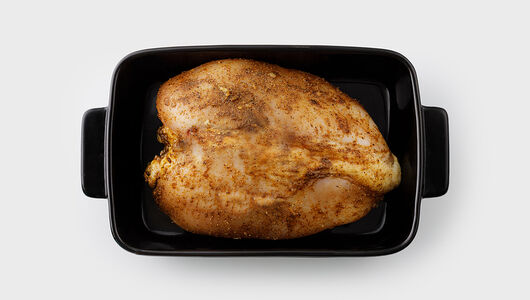 Грудка куриная на кости в маринаде вес.