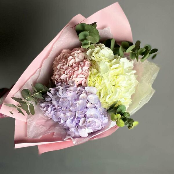 Букет из 3 гортензий