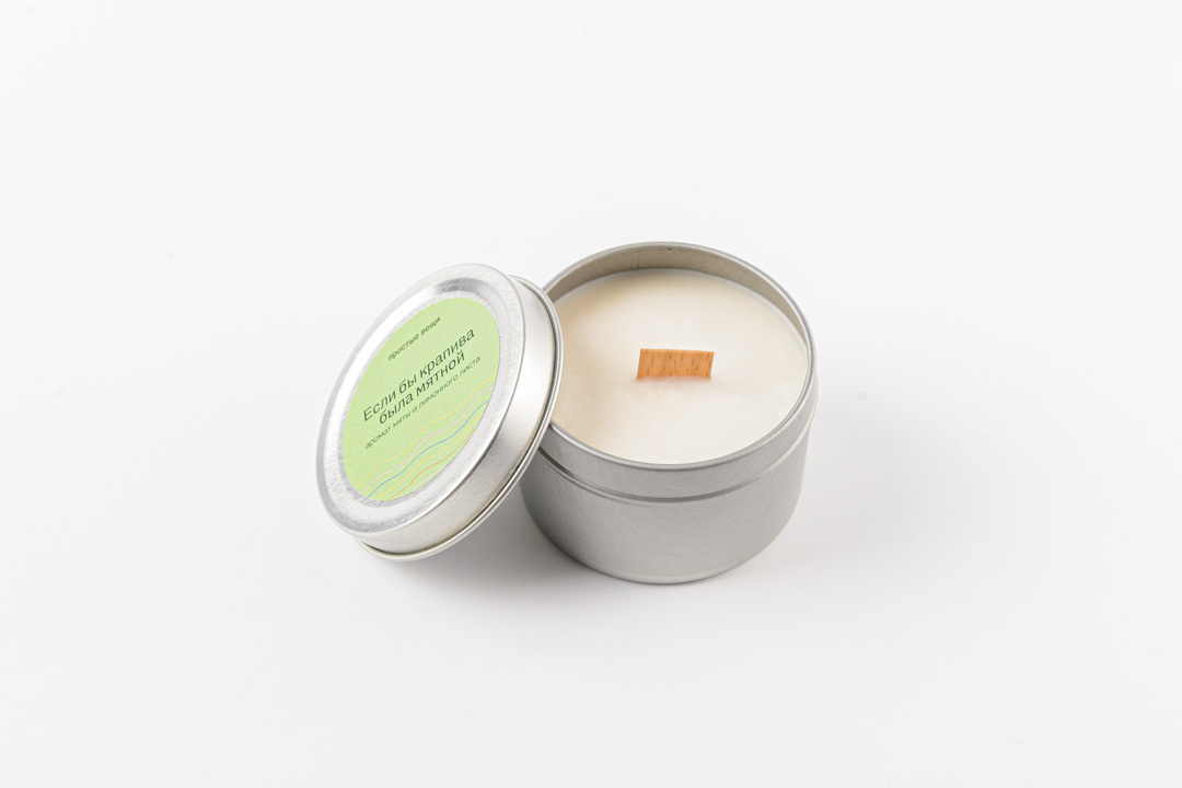 

Свеча соевая в баночке, запах Если бы крапива была мятной 100 мл