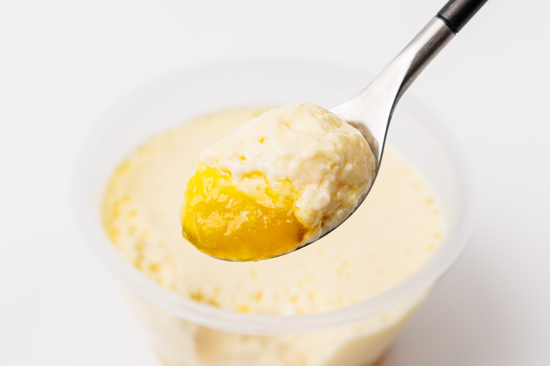 

Мусс творожный ВкусВилл Манго и Маракуйя 2,3% 125 г