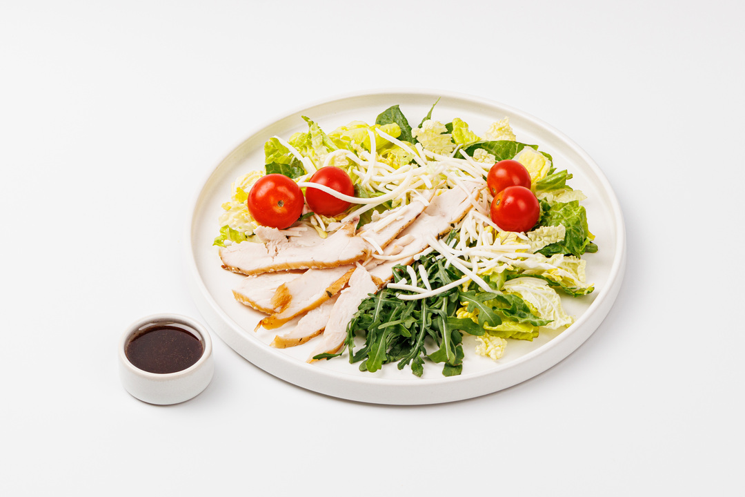 

Салат с мясом индейки и гранатовым соусом 165 г