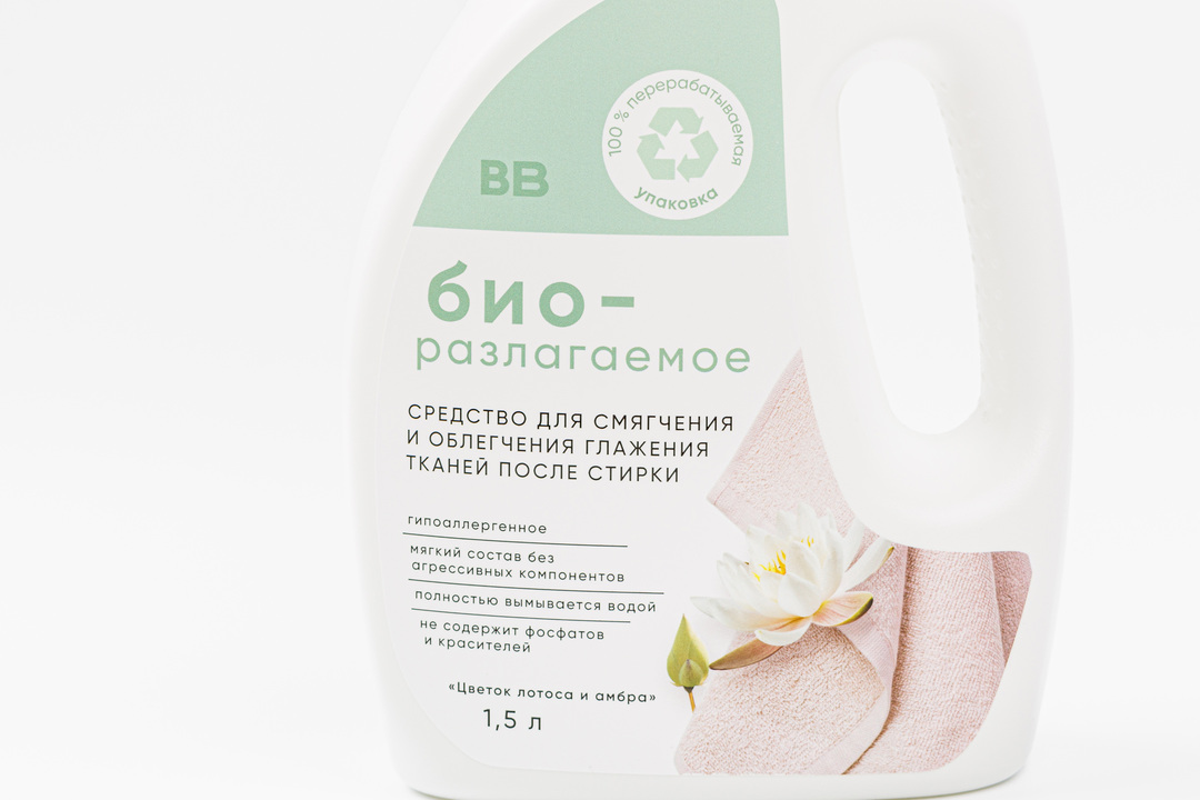 

Средство для смягчения и облегчения глажения после стирки Цветок лотоса и амбра биоразлагаемое 1.5 л