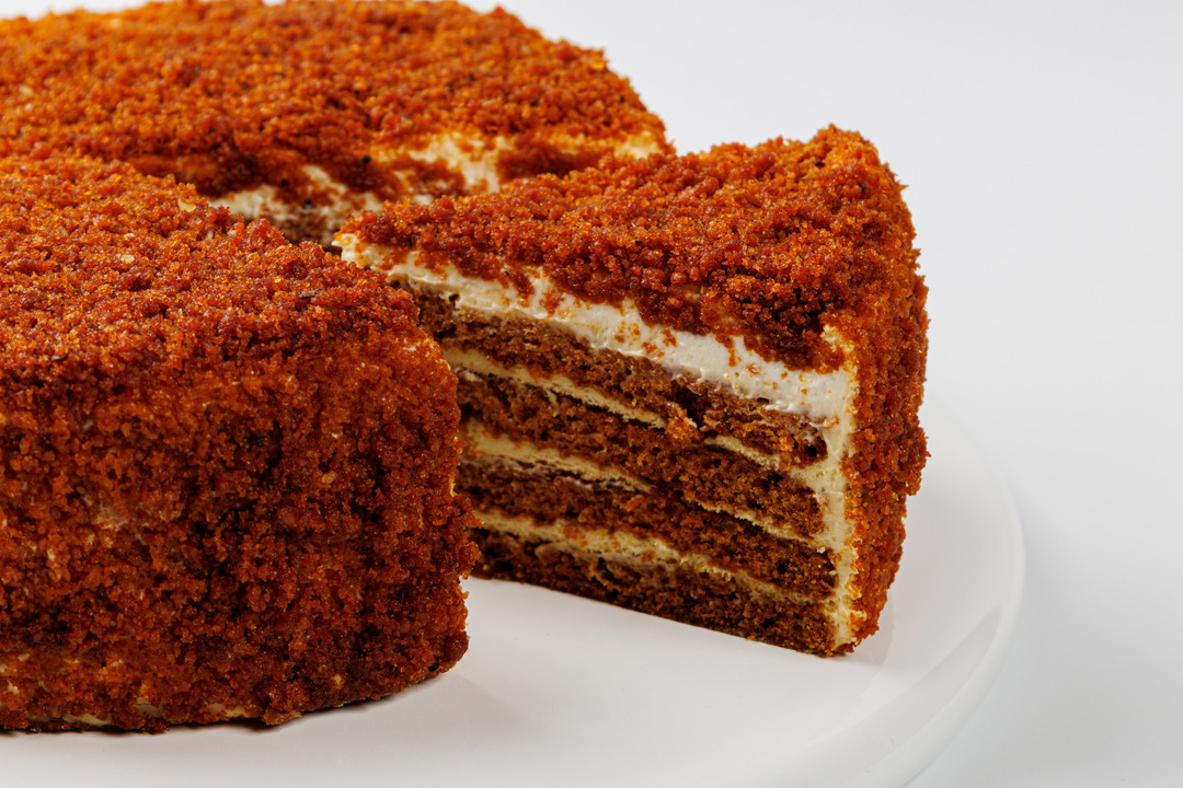 

Торт Вкусвилл Айс Медовик с грецким орехом 600 г