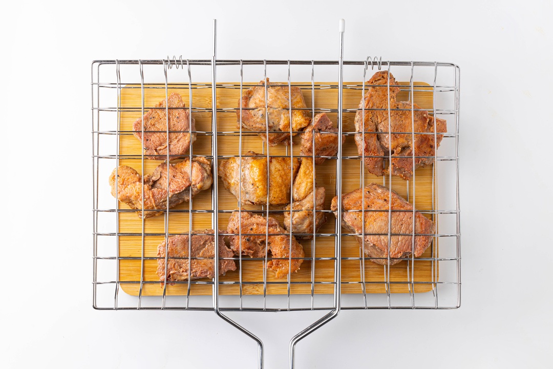 

Шашлык из свиной шейки в соусе терияки с копченой солью 900 г