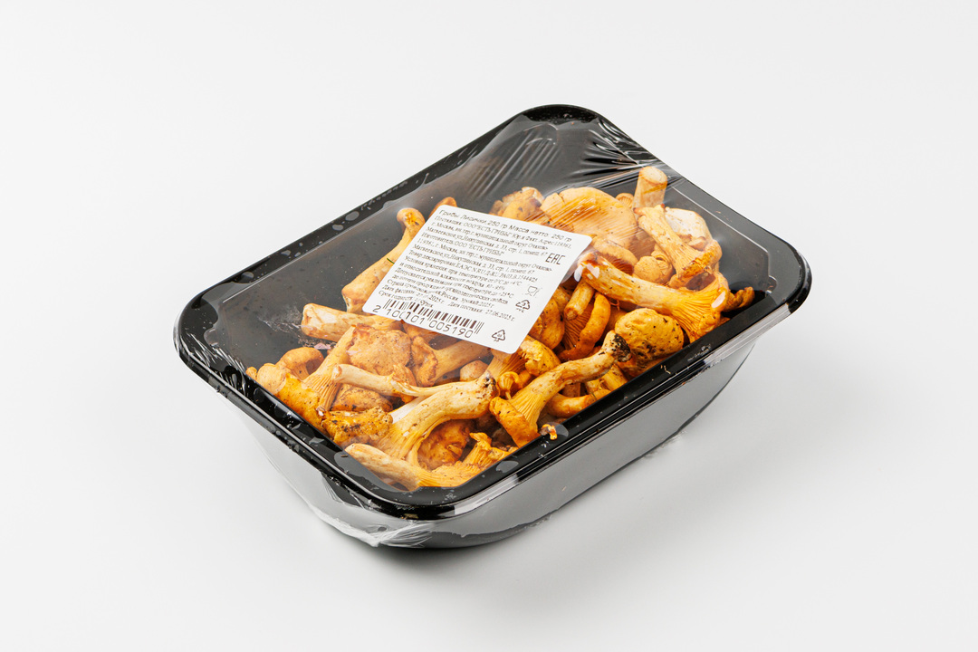 

Грибы Лисички 250 г