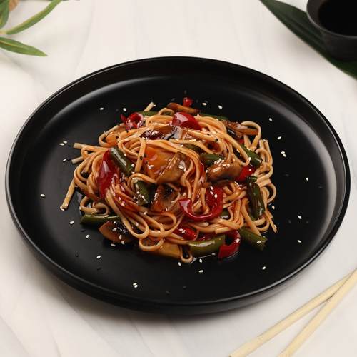 

Овощи в кисло-сладком соусе WOK с яичной лапшой, 400 г