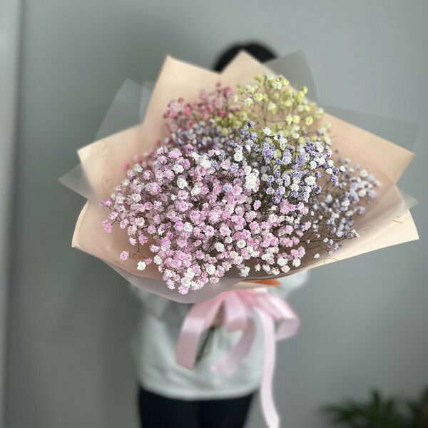 Букет из радужных гипсофил