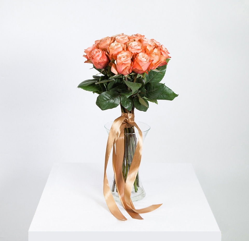 

Монобукет из 25 роз Kahala Эквадор