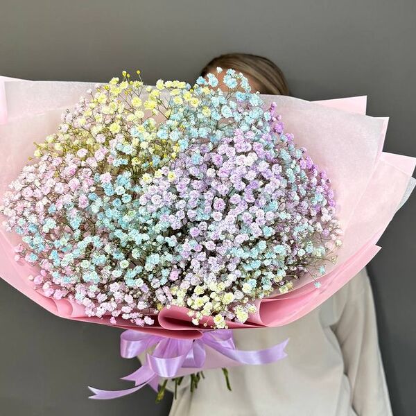 Букет из радужной гипсофилы
