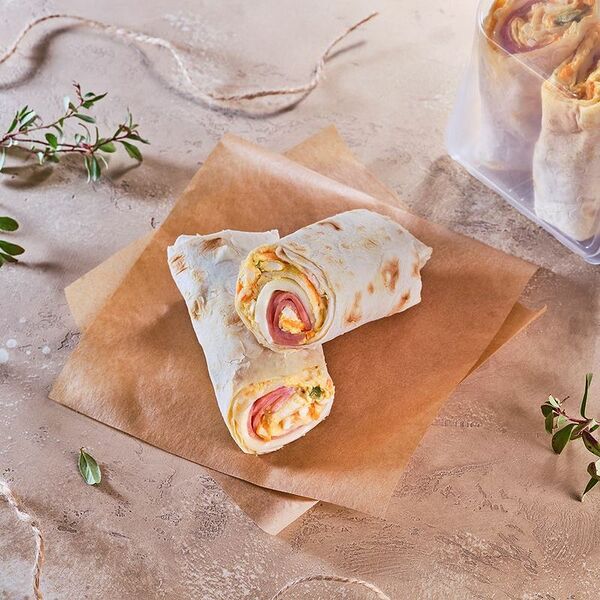 Сэндвич-ролл с ветчиной и сыром Пятёрочка Кафе, 200 г