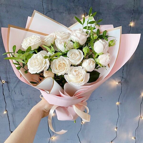 Букет из нежных пионовидных роз Бомбастик