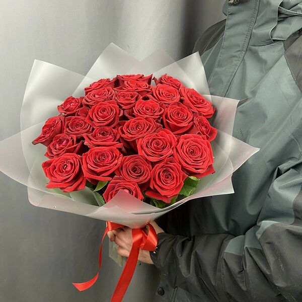 Букет из 25 красных роз