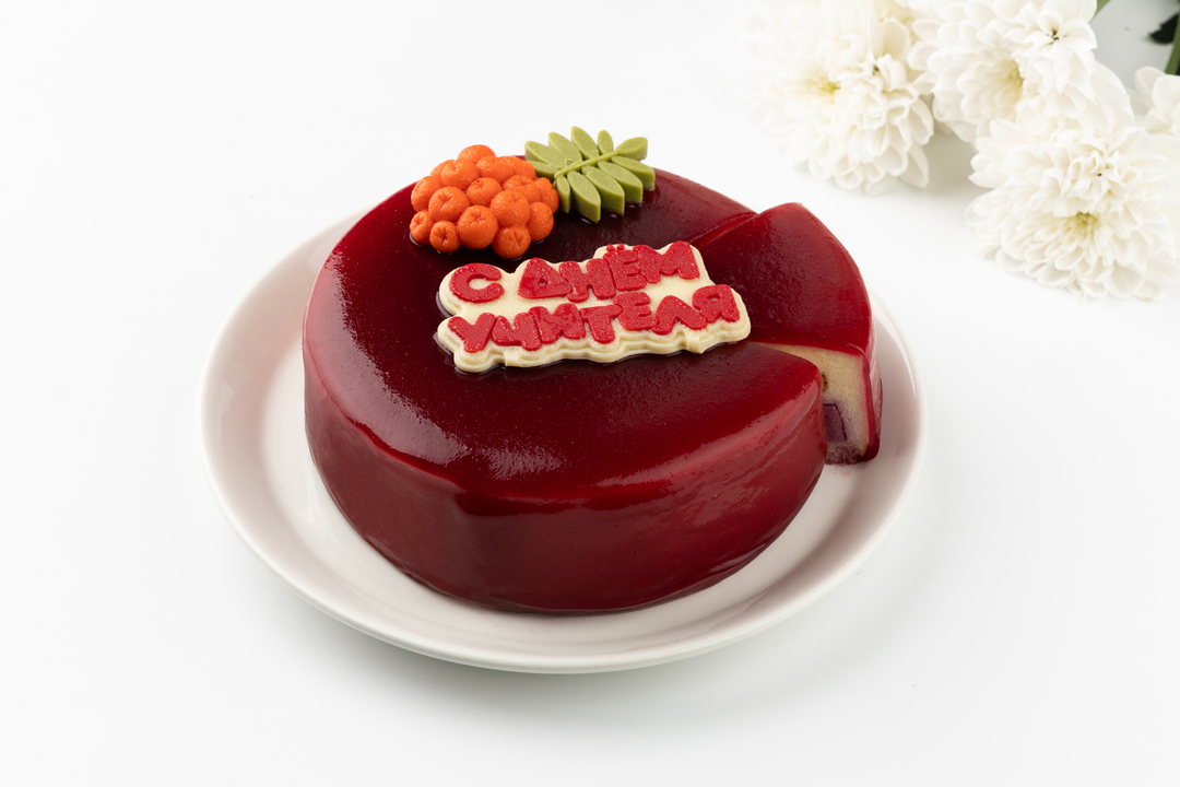 

Торт ВкусВилл муссовый с Днем учителя ваниль, лесная ягода 520 г