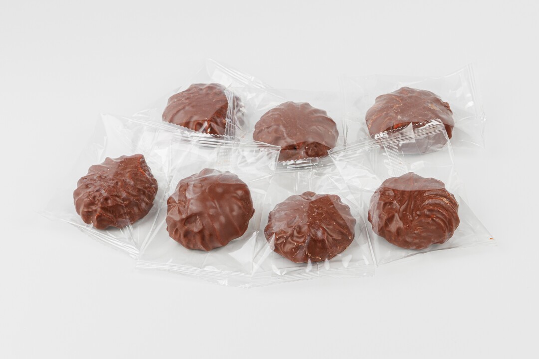 

Зефир ВкусВилл на сиропе топинамбура в молочном шоколаде вес