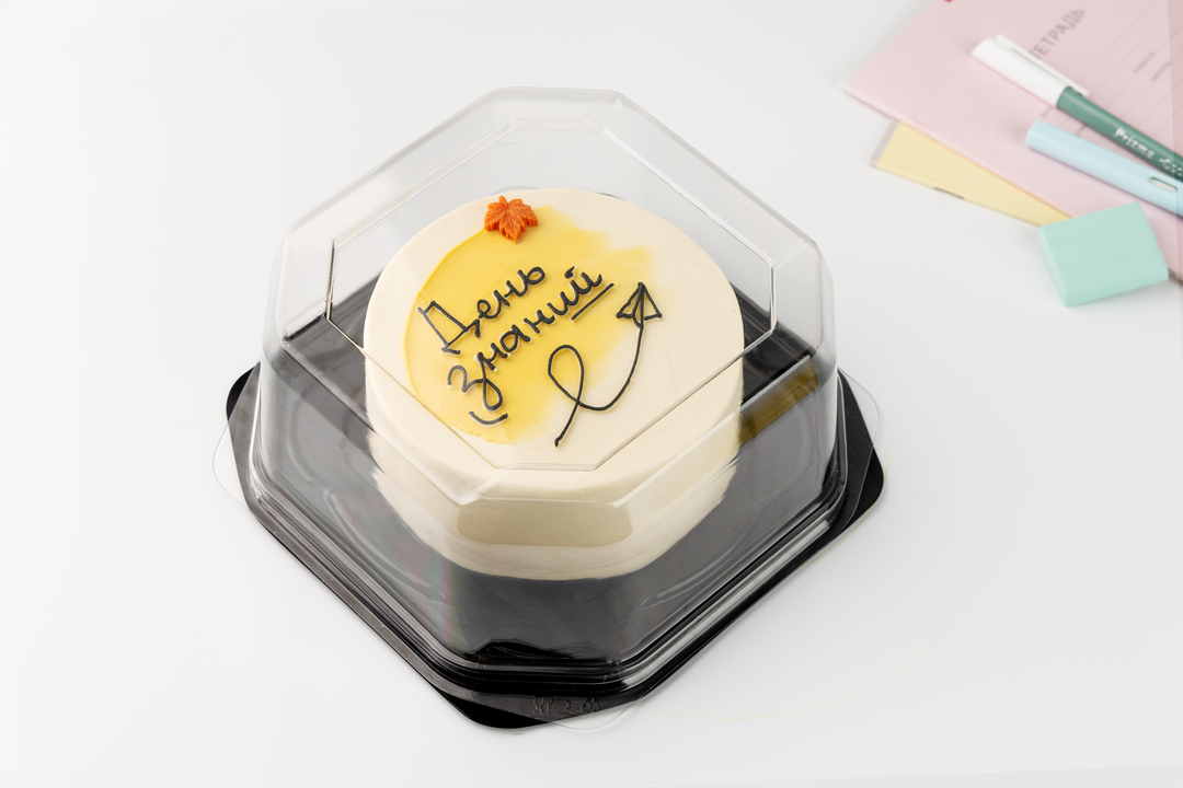 

Торт ВкусВилл День Знаний бисквитный с безе и карамелью 515 г