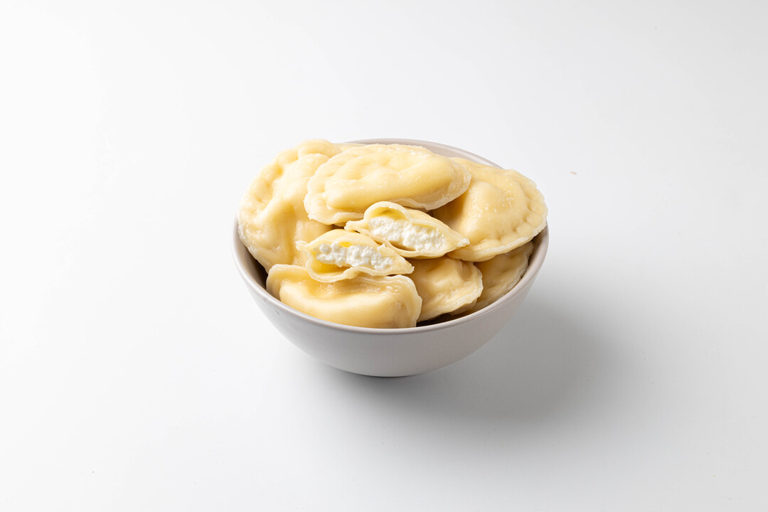 

Вареники с соленым творогом продукт замороженный 500 г