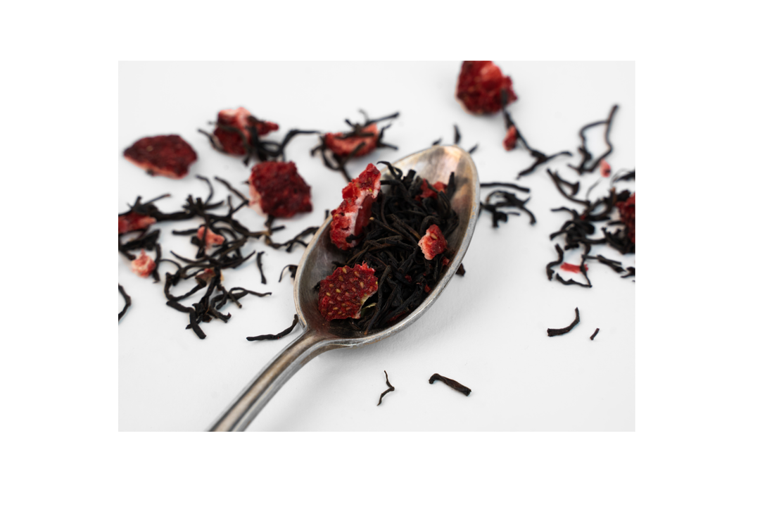 

Чай черный White Palisade с ягодами сладкой клубники 100 г