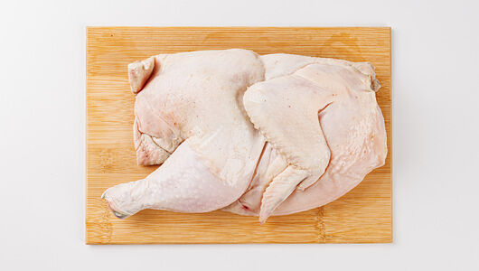 Полутушка цыпленка-бройлера на зерновом откорме