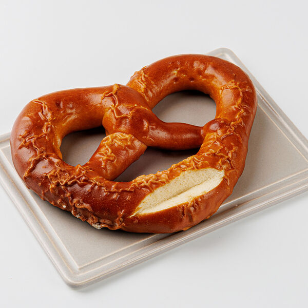 Брецель на сливочном масле с морской солью. Пекарня, 95 г