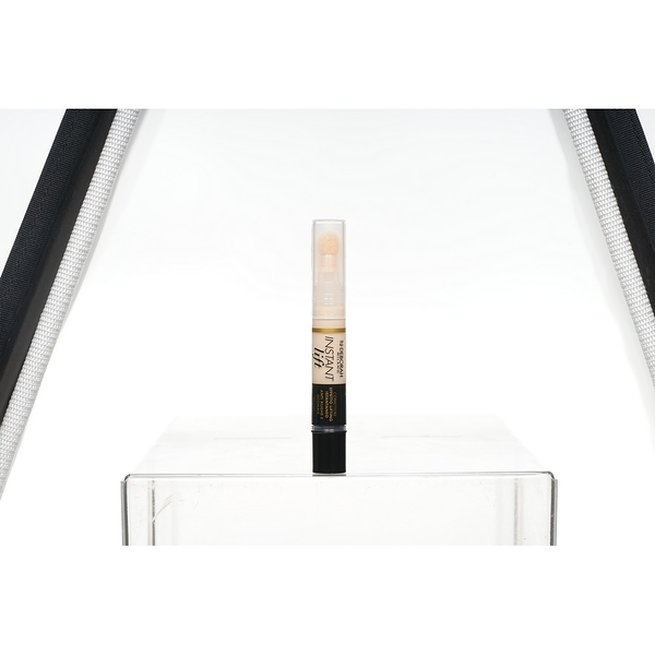 Консилер Deborah Milano Instant Lift Concealer т.00 Слоновая кость 