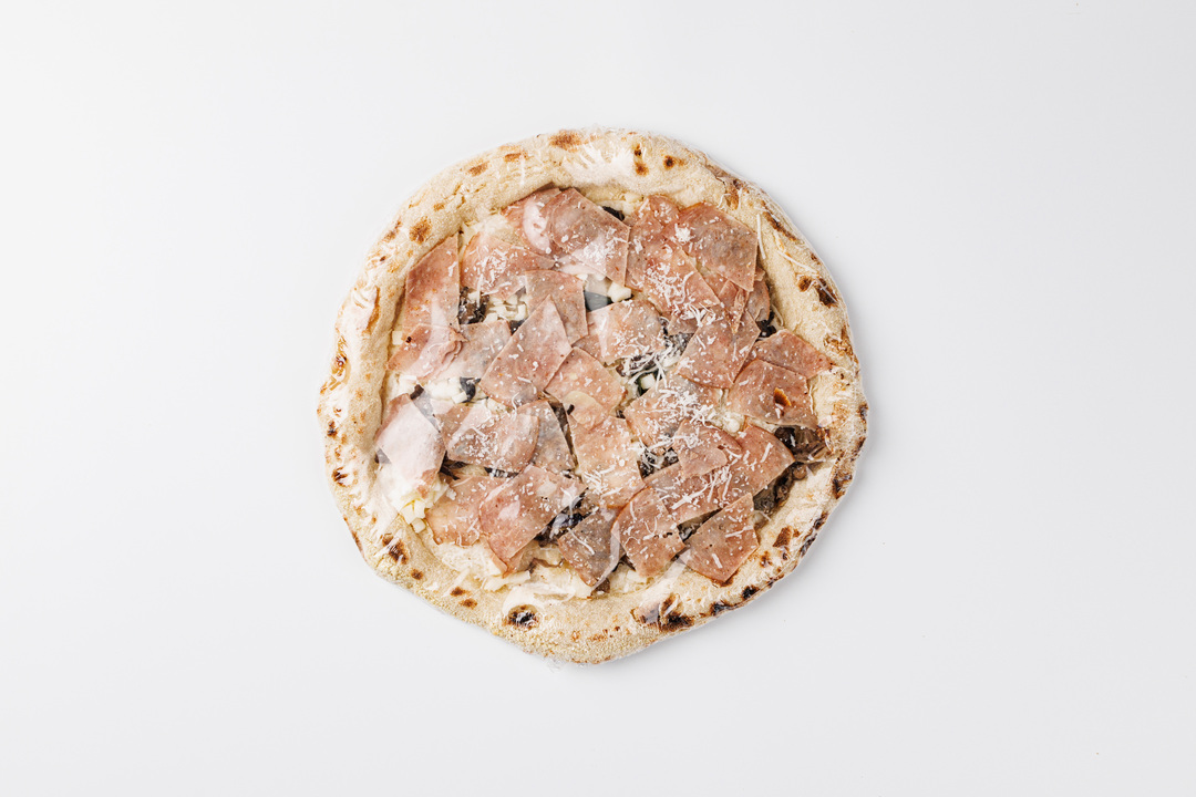 

Пицца с ветчиной и грибами замороженная 440 г