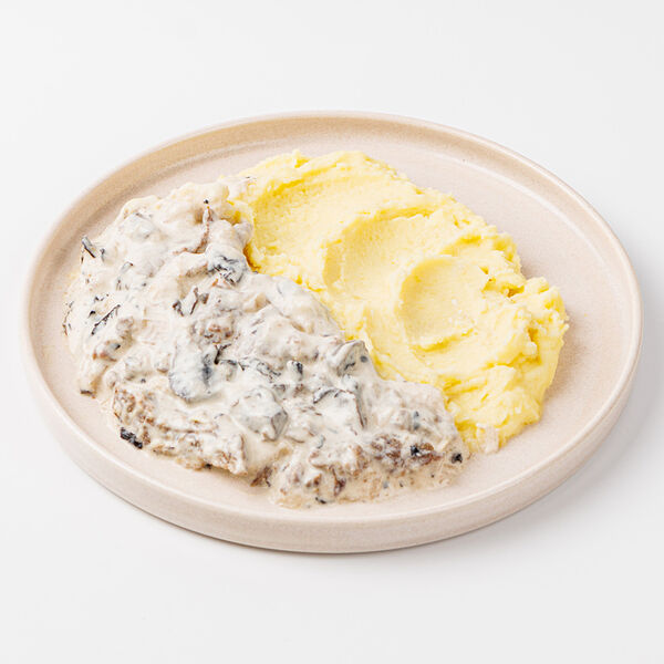 Бефстроганов из говядины с картофельным пюре