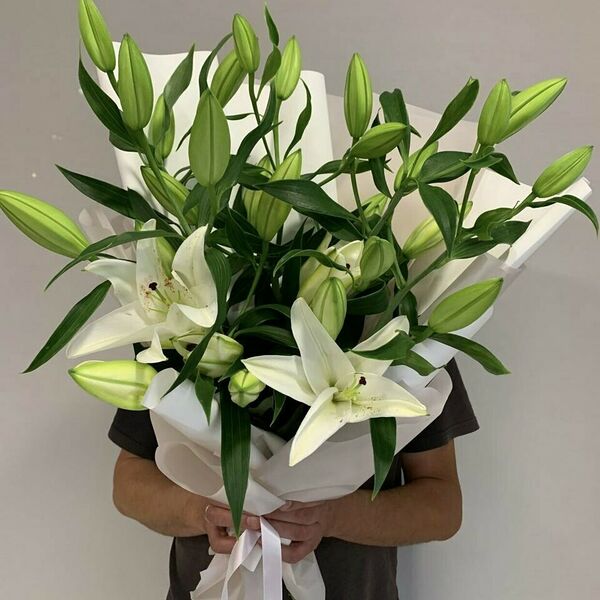 Букет из 5 лилий
