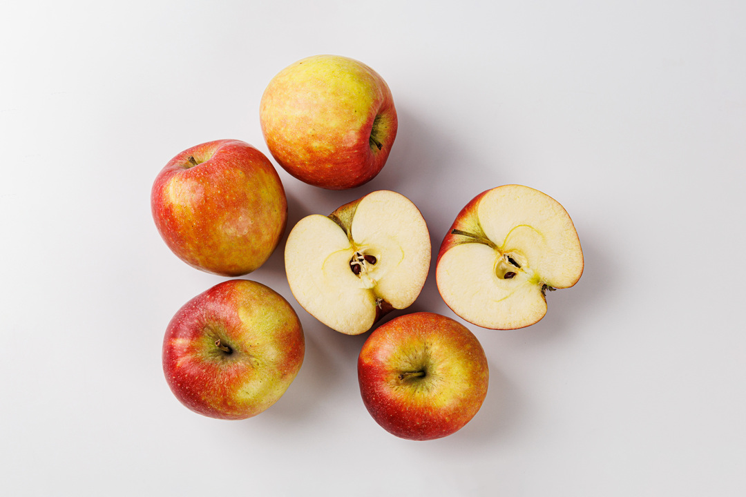 

Яблоки Малинка вес