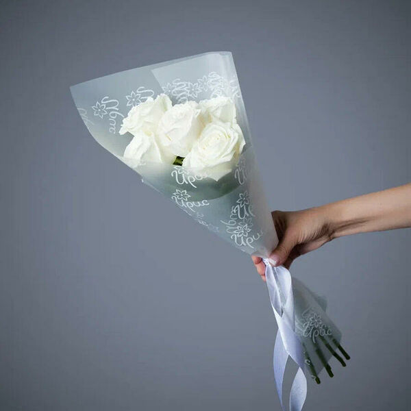 Монобукет 5 пионовидных Роз Playa Blanca в упаковке