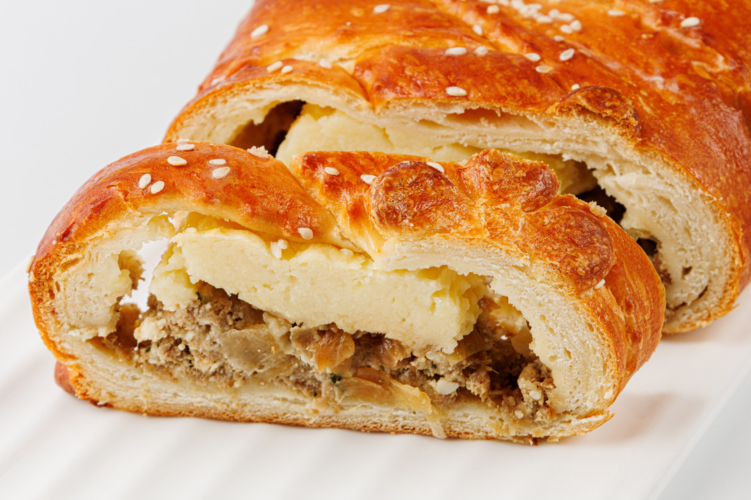

Пирог ВкусВилл с картофелем и мясом 560 г